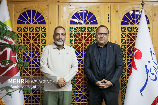 حضور رئیس دانشگاه علوم پزشکی ایران در گروه رسانه‌ای مهر