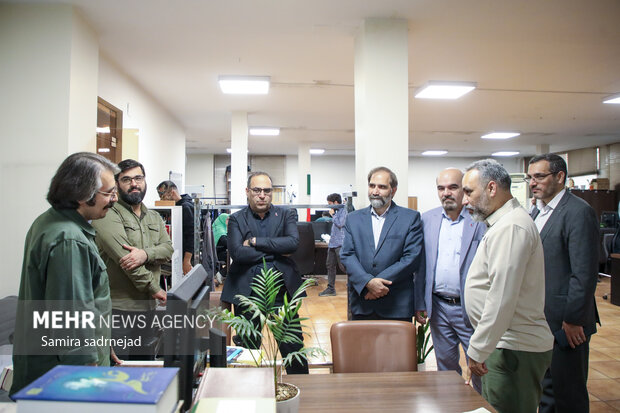 حضور رئیس دانشگاه علوم پزشکی ایران در گروه رسانه‌ای مهر