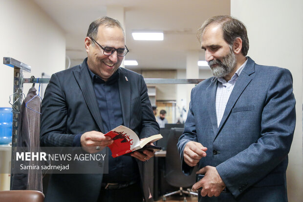 حضور رئیس دانشگاه علوم پزشکی ایران در گروه رسانه‌ای مهر