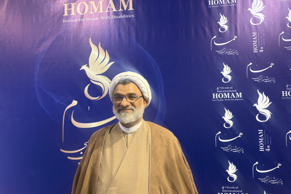 خسروپناه: هنر معلولان، تجلی اسماء الهی است