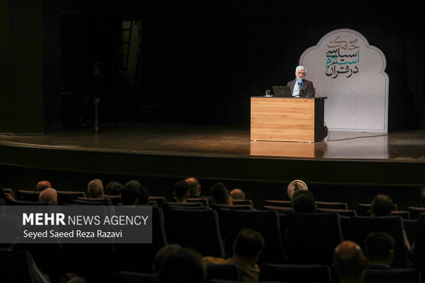 صد و هجدهمین جلسه «حکمت سیاسی اسلام در قرآن»