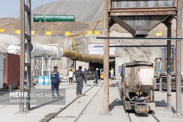 پروژه تونل انتقال آب هزارمسجد به مشهد مقدس