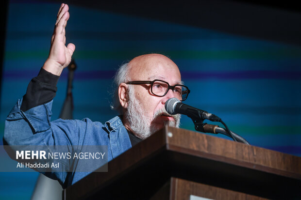 علیرضا داوود نژاد در مراسم نکوداشت زنده یاد ناصر تقوایی