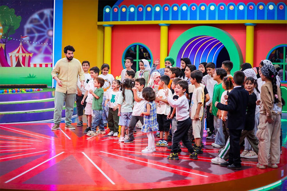 بهرام عظیمی از طراحی «اعجوبه‌ها» گفت؛ کودکان مجریان دهه ۶۰ شدند