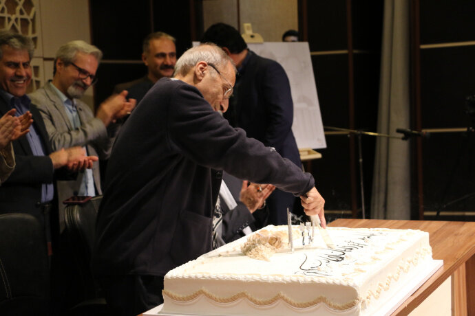 آیین بزرگداشت هادی خانیکی برگزار شد