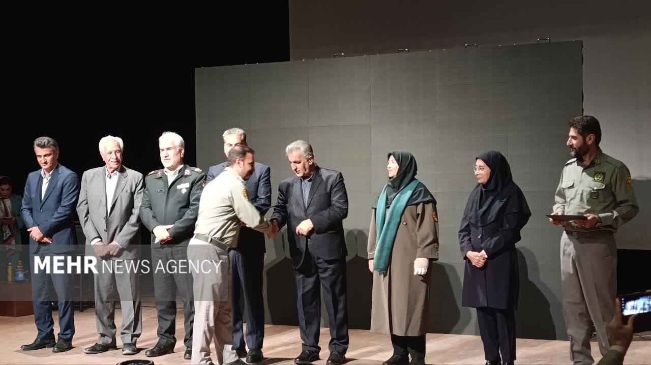تقدیر معاون رئیس جمهور از محیط‌بانان در مراسم احیای گورخر ایرانی