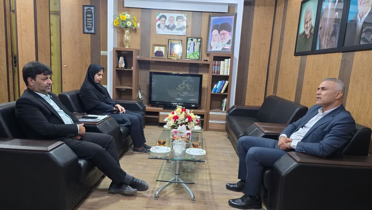 فرماندار گناوه: بیمه سلامت نقش مهمی در تامین امنیت درمانی جامعه دارد