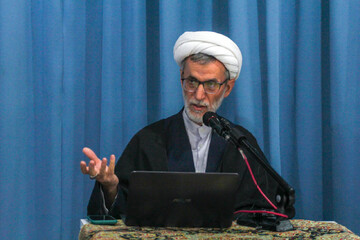 عرفان و معنویت دو روی یک حقیقت واحد است