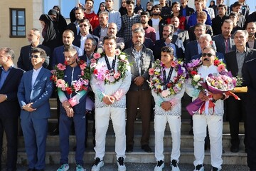 استقبال از مدال‌آوران بازی‌های آسیایی در شهرکرد