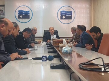 بازرس کل لرستان: با متصرفان اراضی حاشیه رودخانه‌ها برخورد قانونی شود