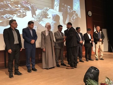 مدیران و واحدهای برتر حوزه استاندارد و کنترل کیفیت کردستان تجلیل شدند