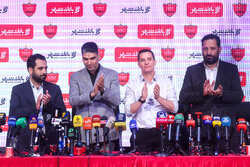 نامه پرسپولیس برای لیست خرید تابستانی/ اوسمار در موقعیت تصمیم‌گیری