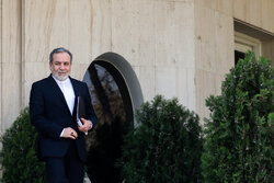 İran'dan ABD ile müzakere şartı: Nükleer konuları görüşeceğiz