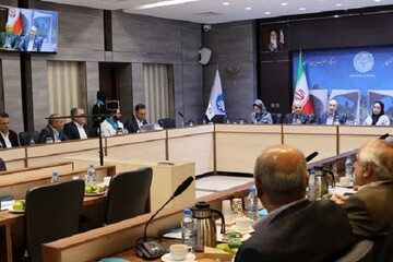 ۱۳ سال خدمت بنیاد دانشگاه تهران به جامعه علمی با کمک ۲۰۰۰ خیّر