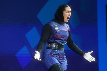 مدال برنز آلما حسینی در مسابقات وزنه برداری