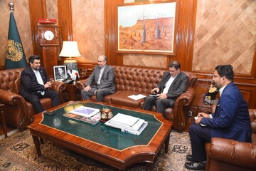 إيران وباكستان تؤكدان على الاستفادة من الطاقات الإقليمية لتعزيز العلاقات بين البلدين