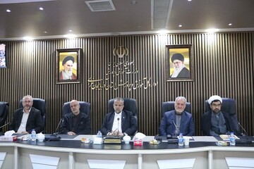 نشست گفتمان دینی با محوریت سبک زندگی قرآنی در ارومیه برگزار شد