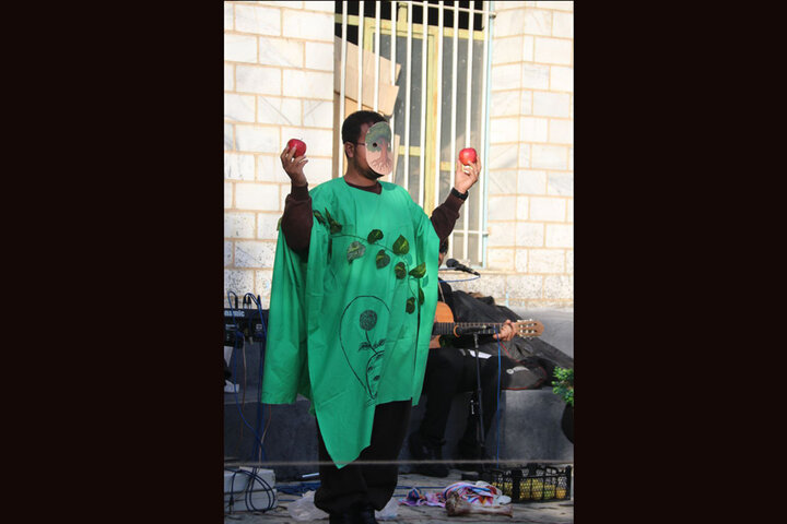 تئاتری که با یک چمدان کوچک همه جا اجرا میشود؛ نگاهی به آینده زمین