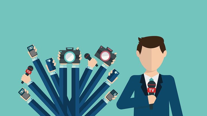خبرنگار بودن یعنی ایستادن در میانه میدان