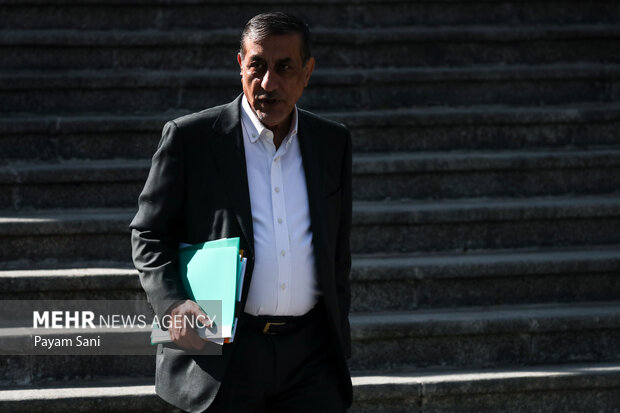 حاشیه جلسه هیئت دولت