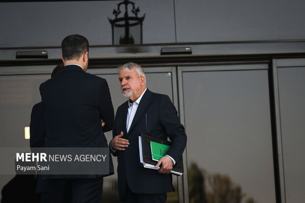 حاشیه جلسه هیئت دولت