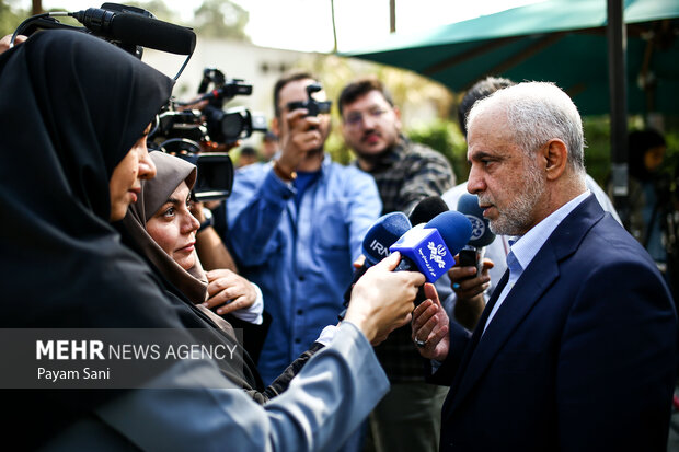 حاشیه جلسه هیئت دولت