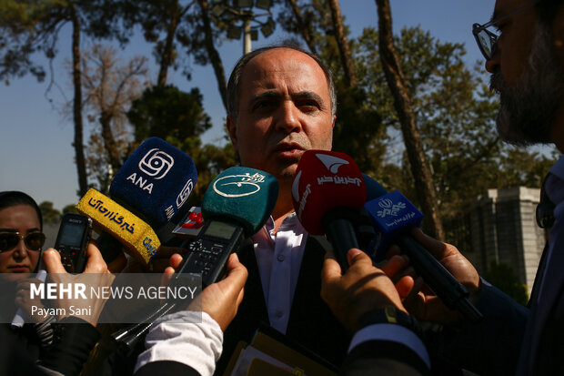 حاشیه جلسه هیئت دولت