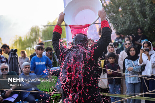 اجراهای هجدهمین جشنواره بین‌المللی تئاتر خیابانی مریوان