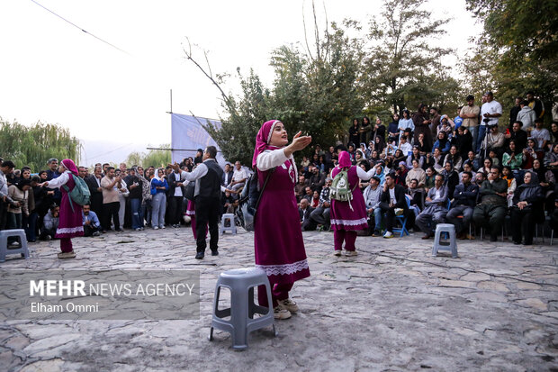 اجراهای هجدهمین جشنواره بین‌المللی تئاتر خیابانی مریوان