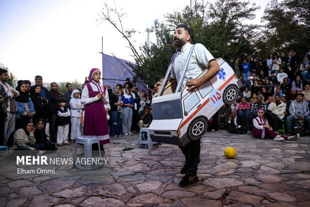 اجراهای هجدهمین جشنواره بین‌المللی تئاتر خیابانی مریوان