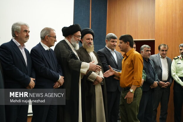 اختتامیه دومین کنگره ملی بزرگداشت مقام علمی و برسی اندیشه های آیت الله عظمی سید کرامت الله ملک حسینی