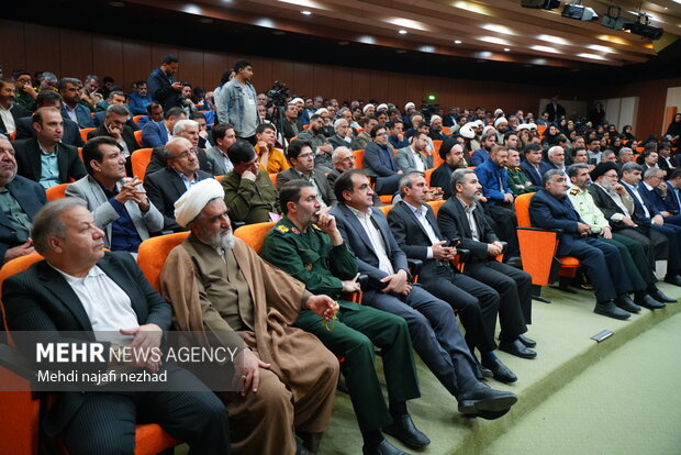 اختتامیه دومین کنگره ملی بزرگداشت مقام علمی و برسی اندیشه های آیت الله عظمی سید کرامت الله ملک حسینی