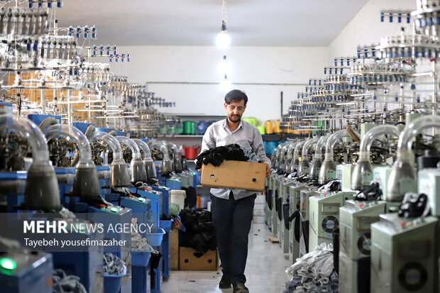 روستای لتگاه همدان؛ قطب تولید جوراب کشور