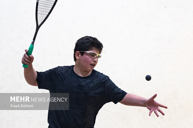 مسابقه اسکواش ایران جونیور 4