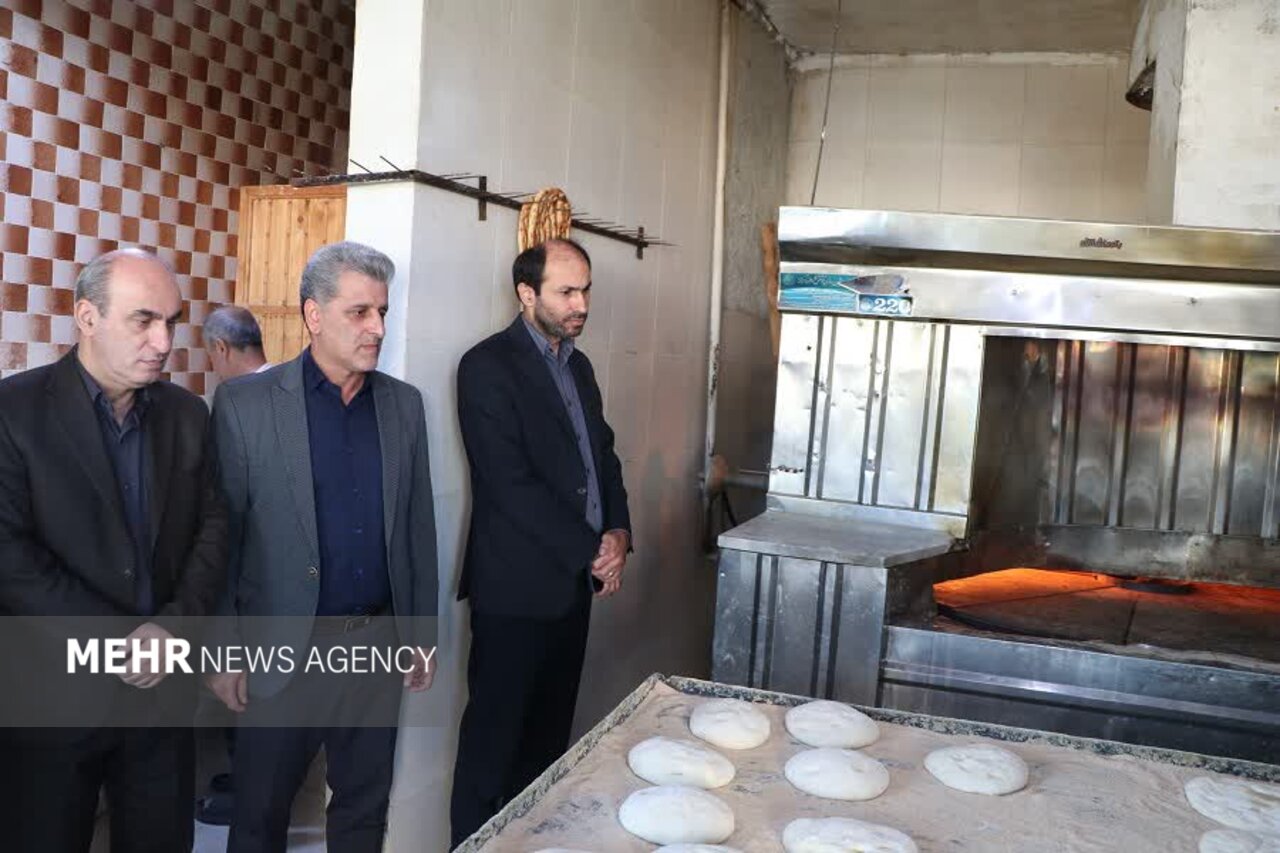 اخوان: بیش از ۳۰ نانوایی شفت به سیستم دوگانه سوز مجهز شدند اخوان: بیش از ۳۰ نانوایی شفت به سیستم دوگانه سوز مجهز شدند