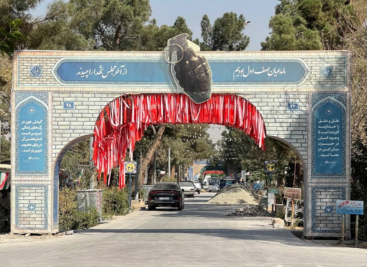 صفر تا صد «بهسازی گلزار شهدا»؛ پشتپرده اعتراضها چه میگذرد؟