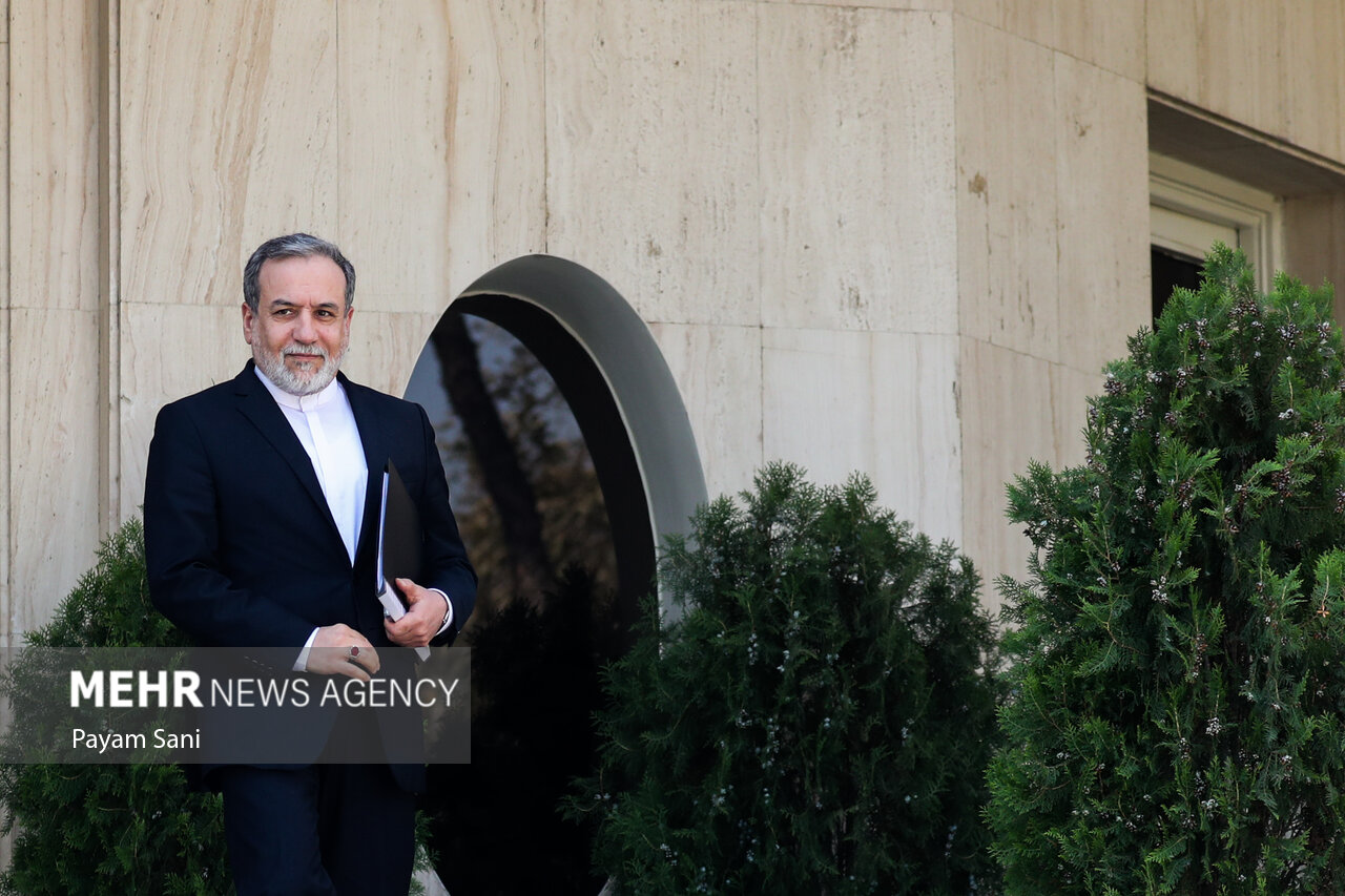 عراقچي،مسقط،احياناً