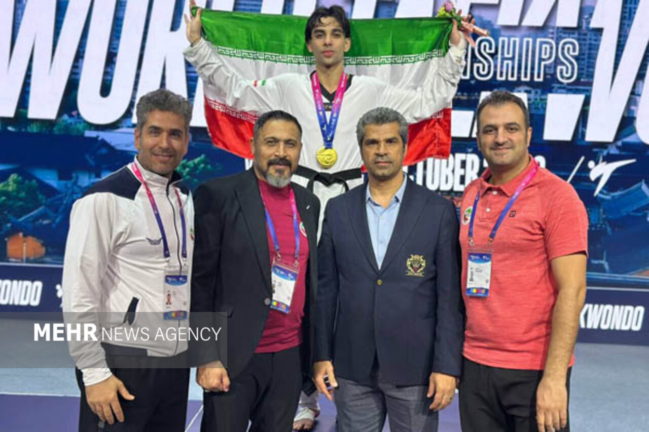 طلسم ۱۰ ساله «طلای» تکواندو ایران شکست/ ابوالفضل زندی قهرمان جهان شد