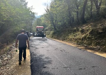 علی اکبری: عملیات بهسازی راه روستایی «کهنه‌که» در رضوانشهر آغاز شد