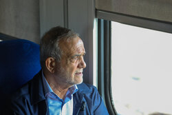 پزشکیان، چهره راه‌حل باشد؛ بَشیرِ اقدام، نه نَذیرِ اضطراب