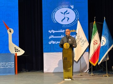 مردانی:جشنواره تئاتر خیابانی مریوان نماد فرهنگ هویت و تمدن کردستان است