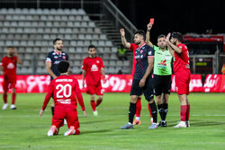 باشگاه پرسپولیس:خلیل‌زاده باید اخراج می‌شد؛بازیکن تراکتور کول‌انداز زد