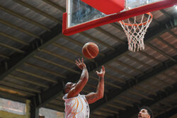 مهگل تنها میزبان بازنده در هفته دهم لیگ برتر بسکتبال