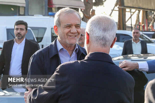 بازدید رئیس جمهور از خطوط راه آهن حومه ای استان تهران