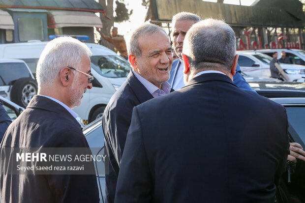 بازدید رئیس جمهور از خطوط راه آهن حومه ای استان تهران