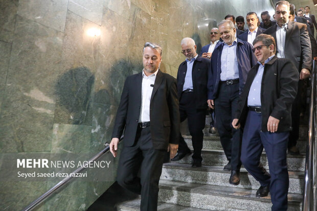 بازدید رئیس جمهور از خطوط راه آهن حومه ای استان تهران