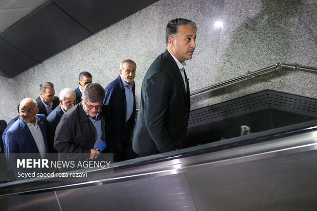 بازدید رئیس جمهور از خطوط راه آهن حومهای استان تهران 14