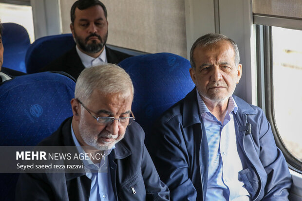 بازدید رئیس جمهور از خطوط راه آهن حومه ای استان تهران