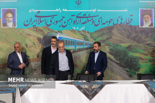 بازدید رئیس جمهور از خطوط راه آهن حومهای استان تهران 29