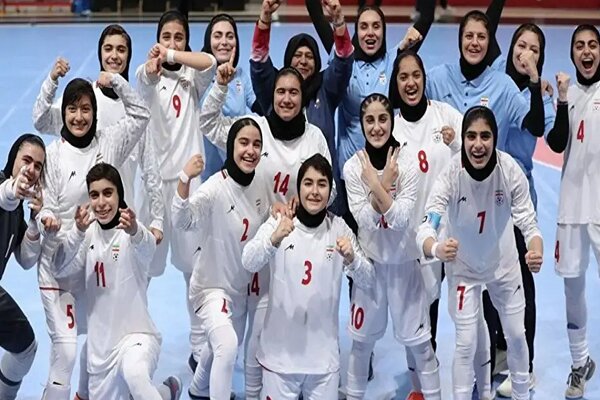 Erakçi'den Asya birincisi olan İran Kadın Futsal ve Voleybol Takımı'na tebrik Erakçi'den Asya birincisi olan İran Kadın Futsal ve Voleybol Takımı'na tebrik